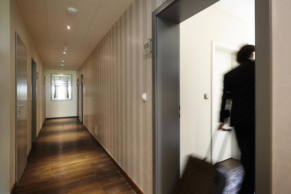Hotel Bonjour Bad Soden am Taunus Exterior foto