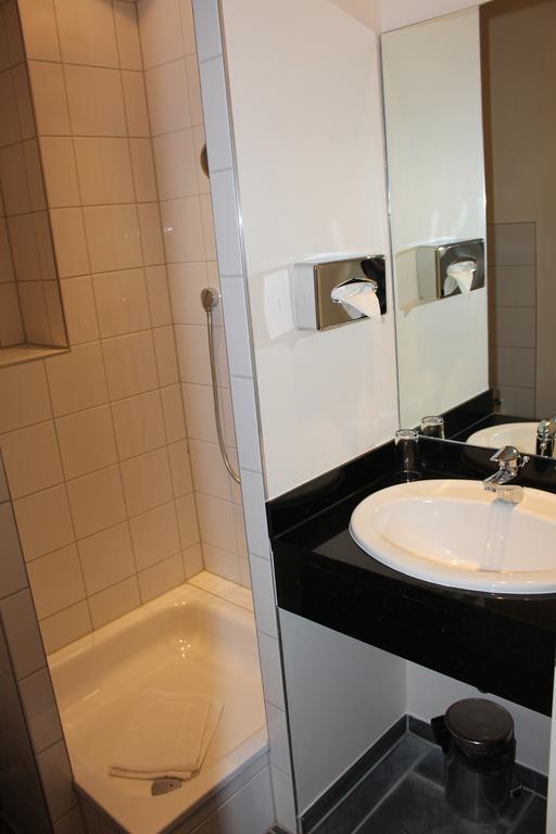 Hotel Bonjour Bad Soden am Taunus Habitación foto